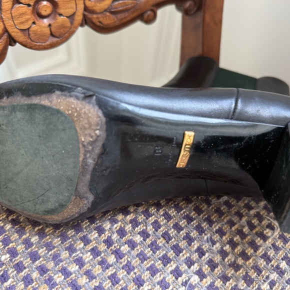 Gucci Pointed Toe Black Leather Short Boots - Picture 8 of 13